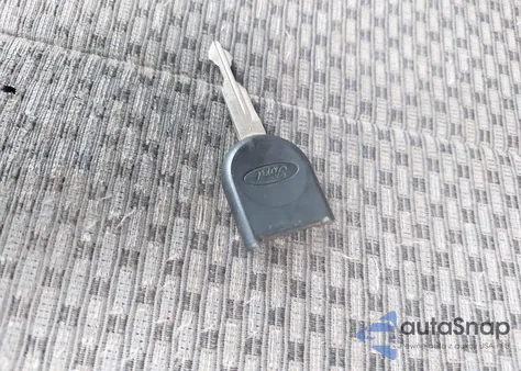 2011 Ford F-250 Xl z USA, uszkodzony, nr VIN 1FT7W2B64BEA42087